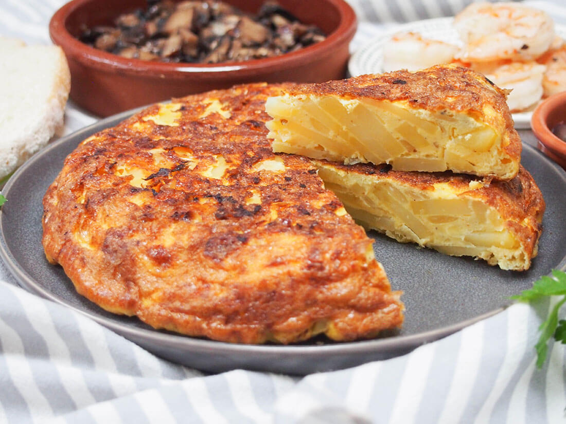 Spanish tortilla (tortilla Española) - Caroline&amp;#39;s Cooking