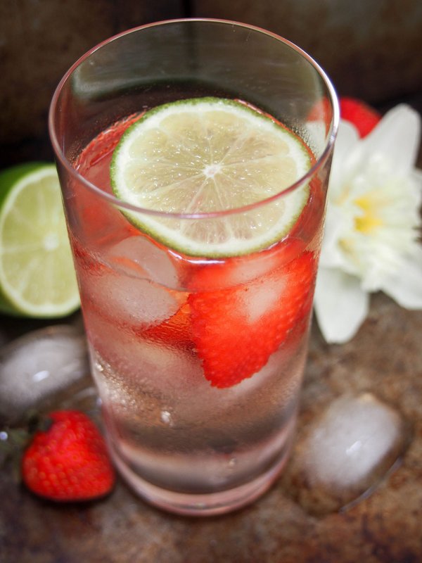 Strawberry St Germain gin and tonic Caroline's Cooking