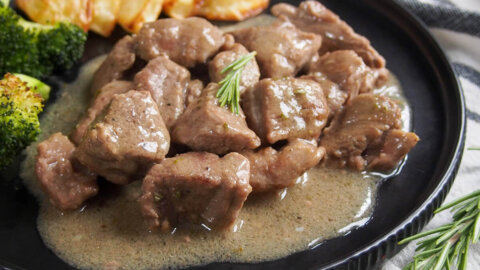 Roman lamb stew (abbacchio alla cacciatora)