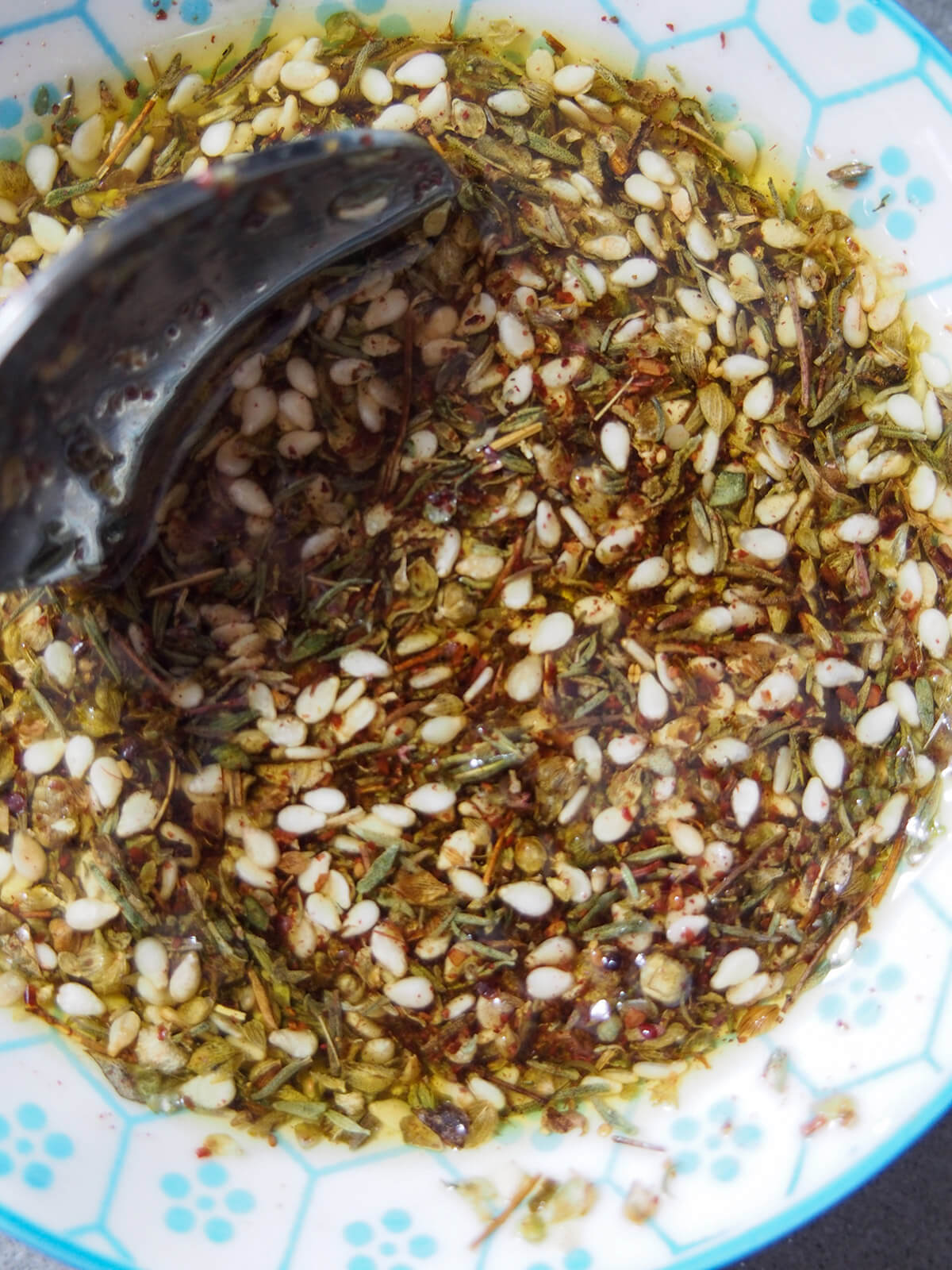 za'atar and oil mixed together in small dish