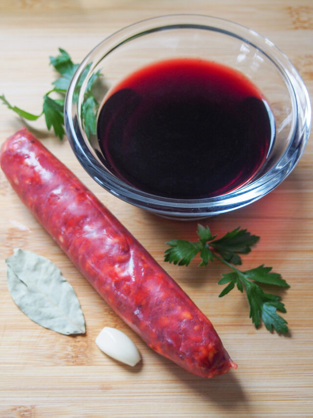 Chorizo al vino tinto (chorizo in red wine) Caroline's Cooking