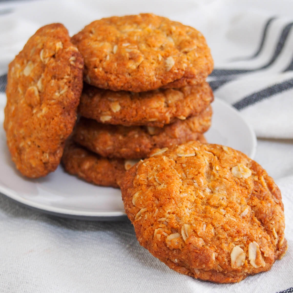 Anzac biscuits - Caroline&amp;#39;s Cooking