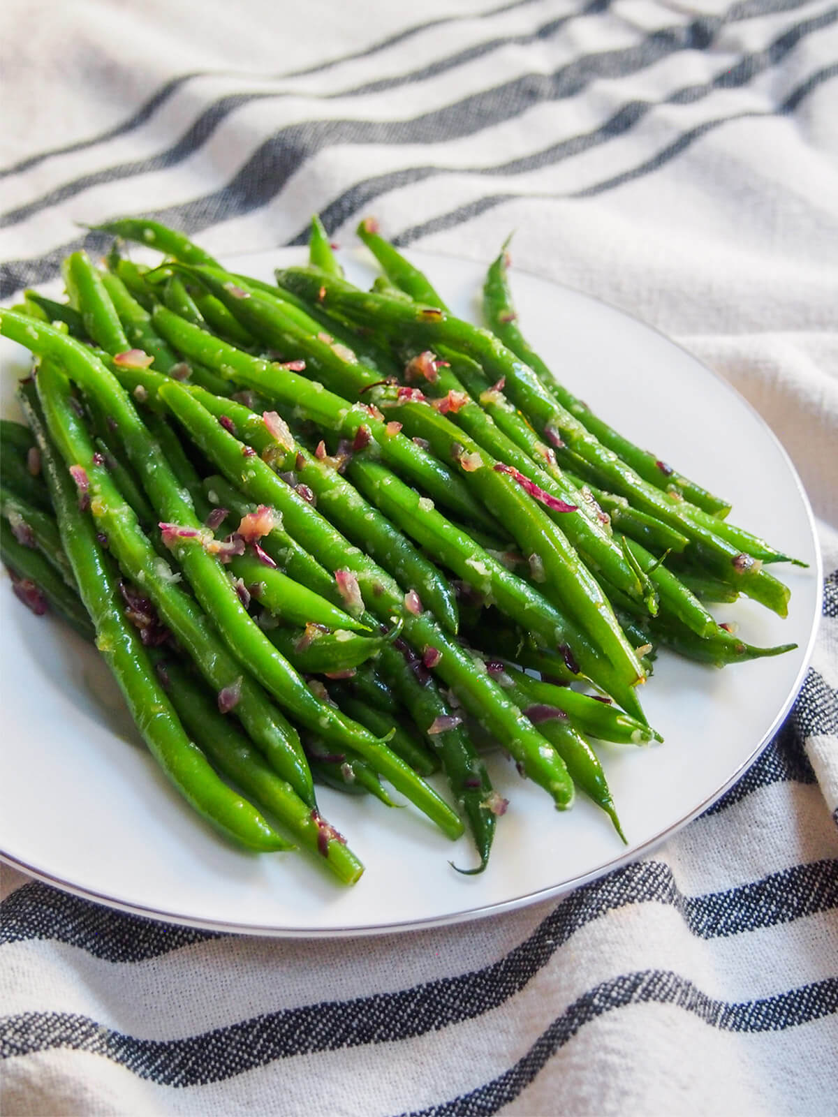 How to cook french style green beans? - THEKITCHENKNOW