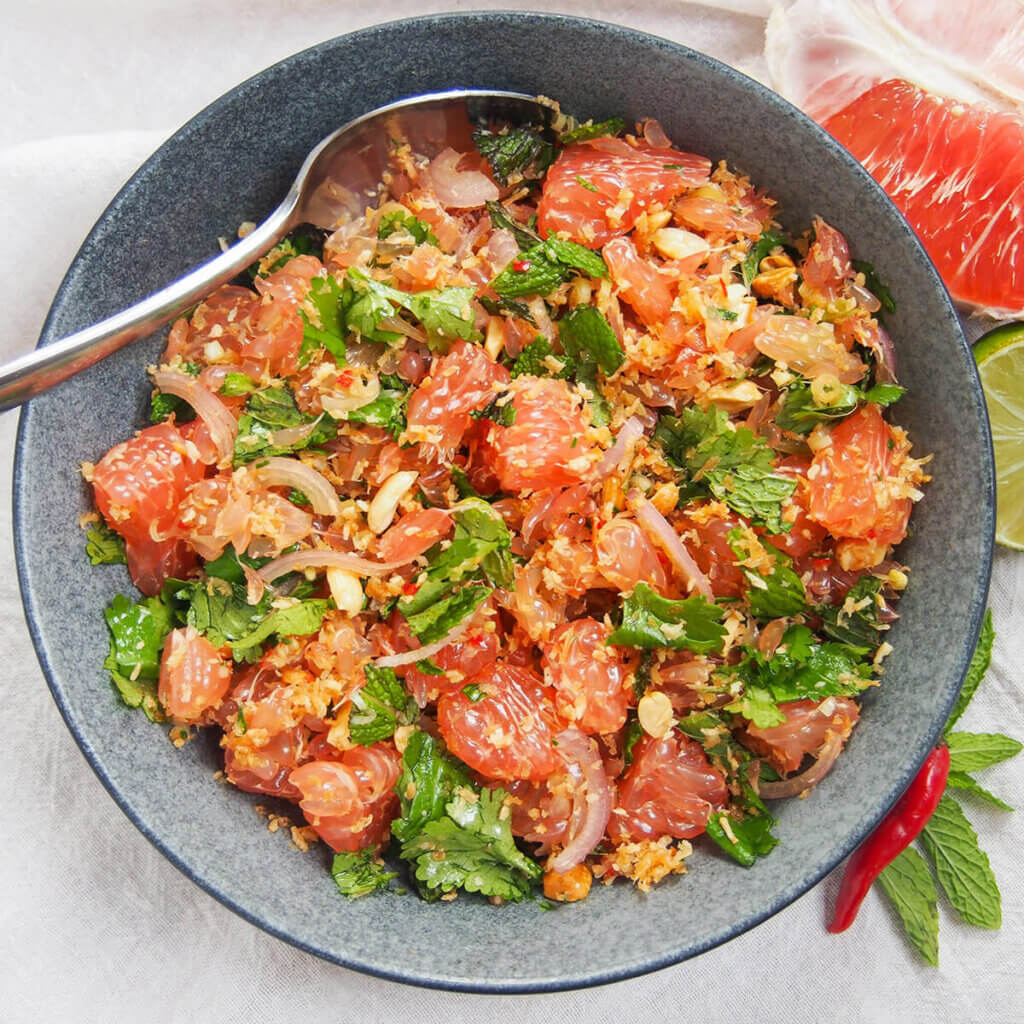 Thai pomelo salad (yam som o) Caroline's Cooking