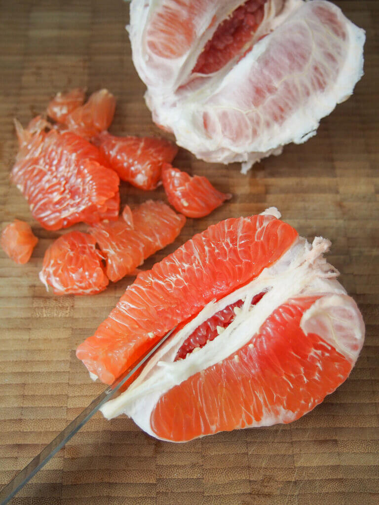 Thai pomelo salad (yam som o) Caroline's Cooking