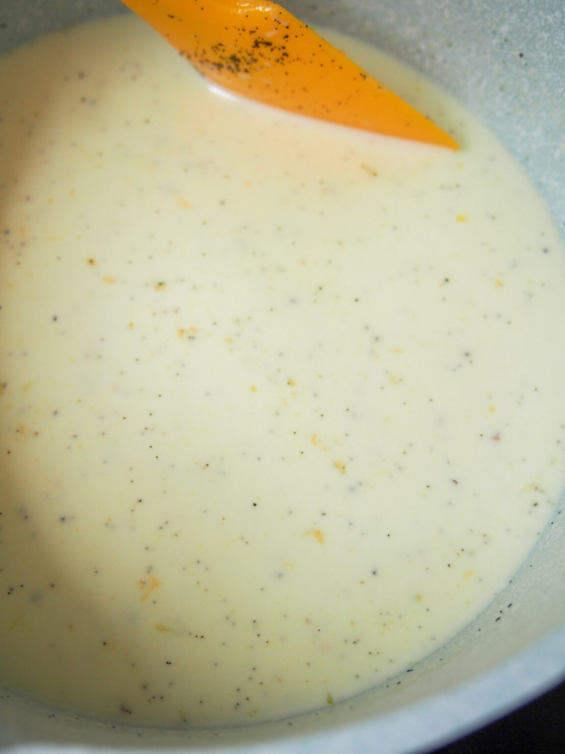 Vanillesoβe, German vanilla sauce - Caroline&amp;#39;s Cooking