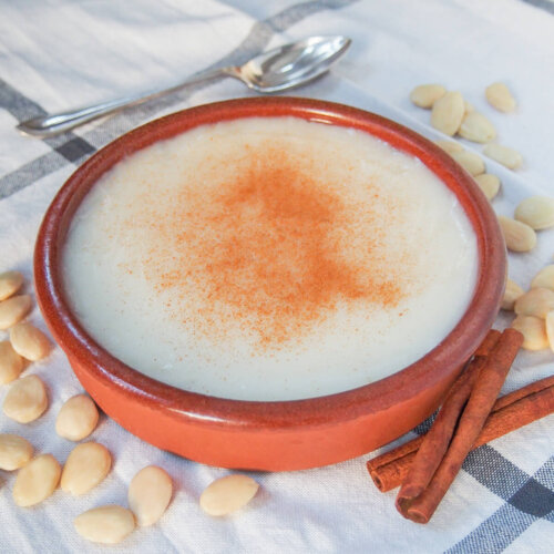 Menjarblanc (almond pudding) - Caroline's Cooking