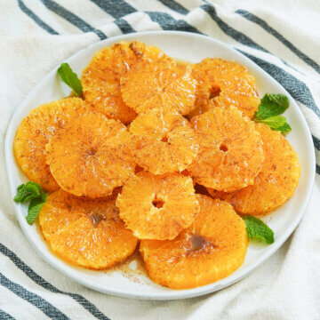 plate of Moroccan oranges with cinnamon.