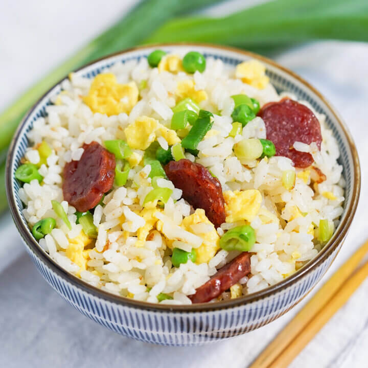 close up picture of bowl of Taiwanese fried rice.